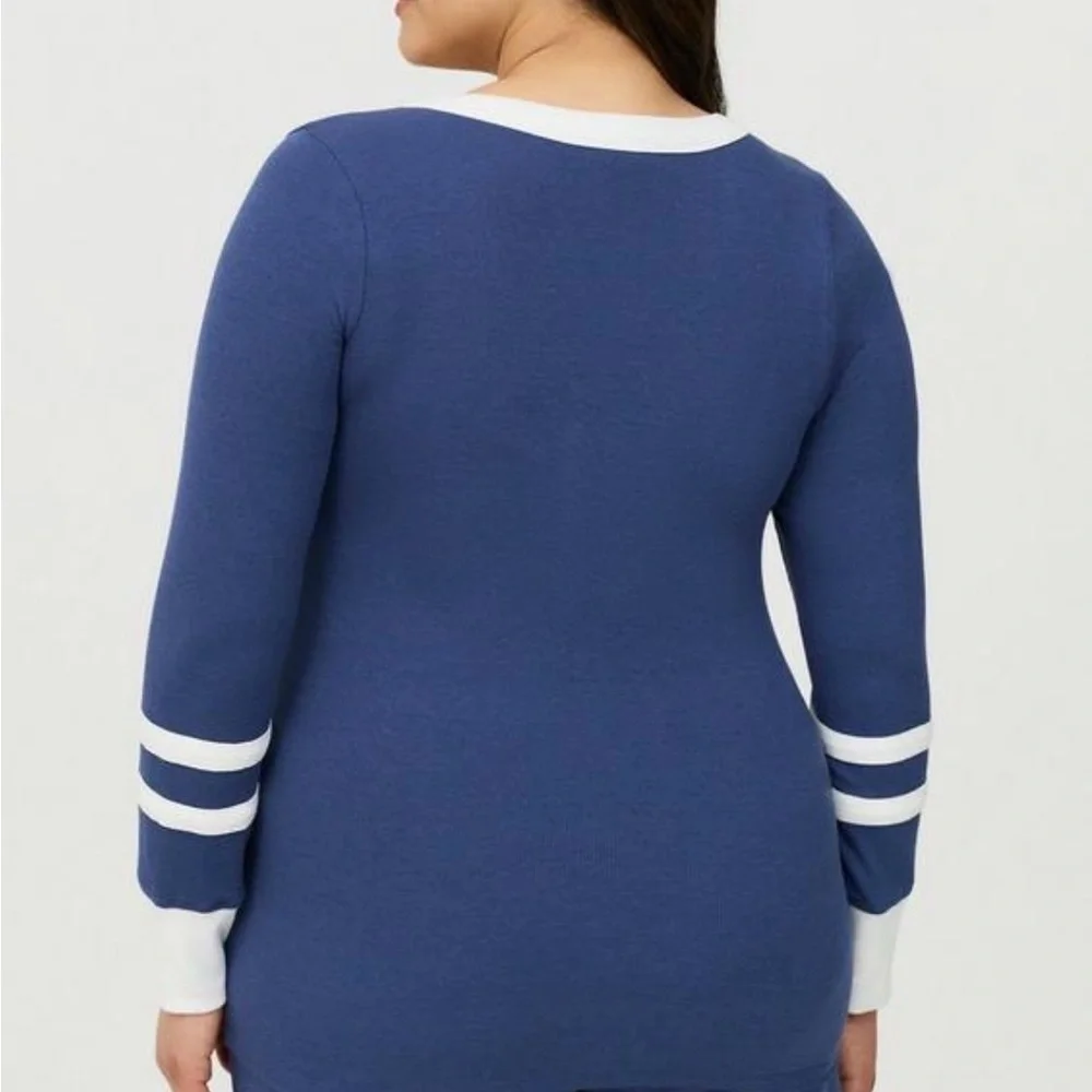 Torrid NWT Blue and White Ribbed Henley Varsity Long Sleeve Top - Picture 7 of 9